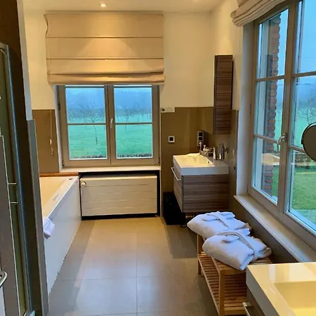 Domaine De La Noiseraie 4* Rhisnes