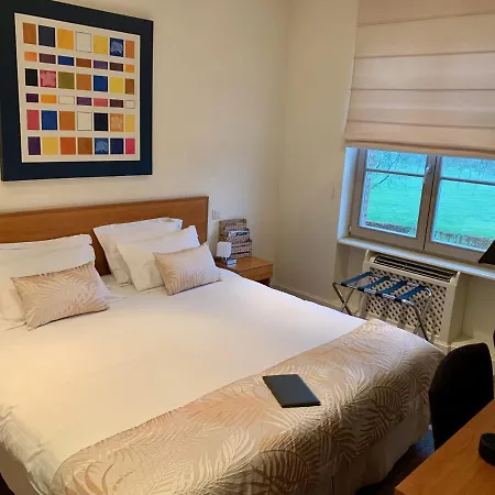 Domaine De La Noiseraie 4*