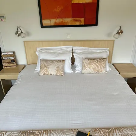 Bed & Breakfast Domaine De La Noiseraie 4*