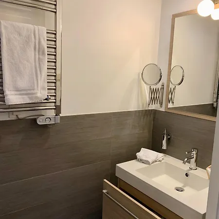 Domaine De La Noiseraie فندق مبيت وإفطار 4*