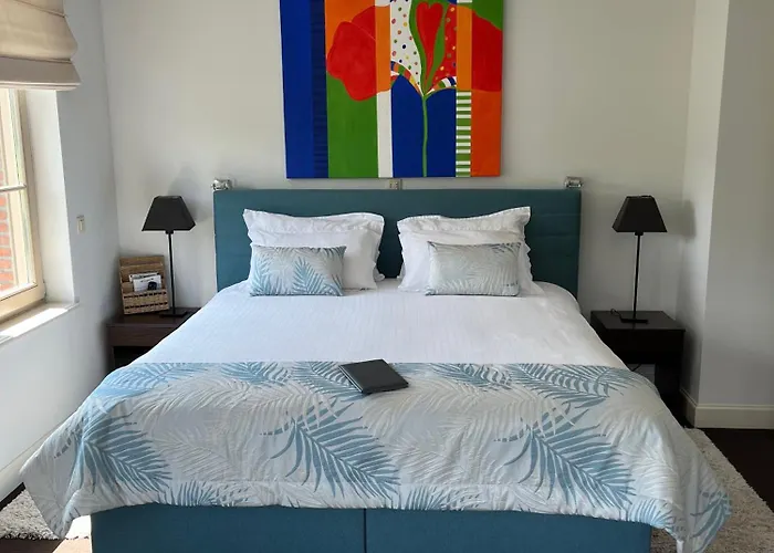 Domaine De La Noiseraie Bed & Breakfast Rhisnes