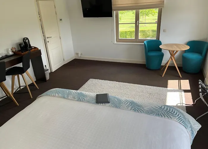 Bed & Breakfast Domaine De La Noiseraie Rhisnes